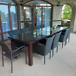 Pensiune мускат 2 4*