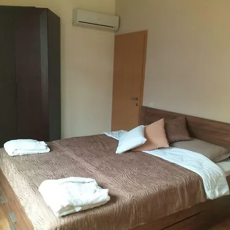 Casa de hóspedes мускат 2 4*