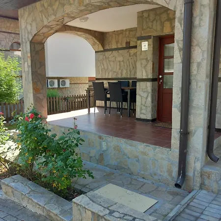 мускат 2 Guest house