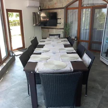 Casa de hóspedes мускат 2 4*