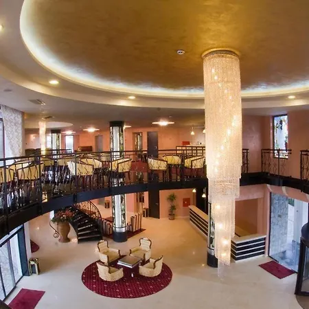 мускат 2 4* Ахелой