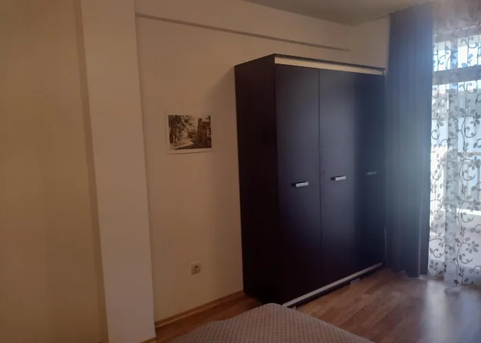 Konukevi мускат 2 4*