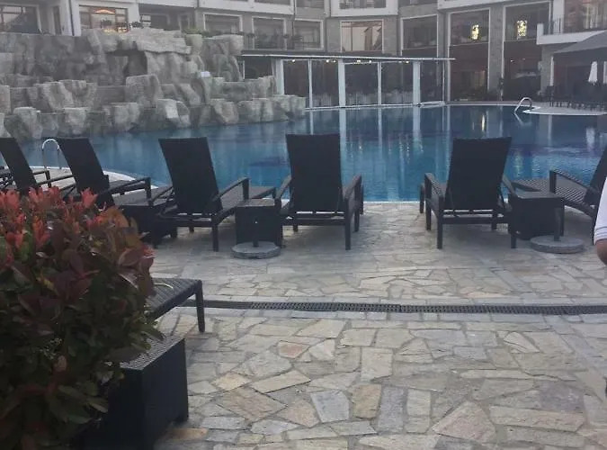 мускат 2 4* 阿赫洛伊