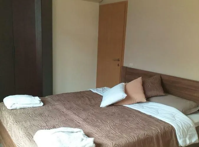 招待所 мускат 2 4*