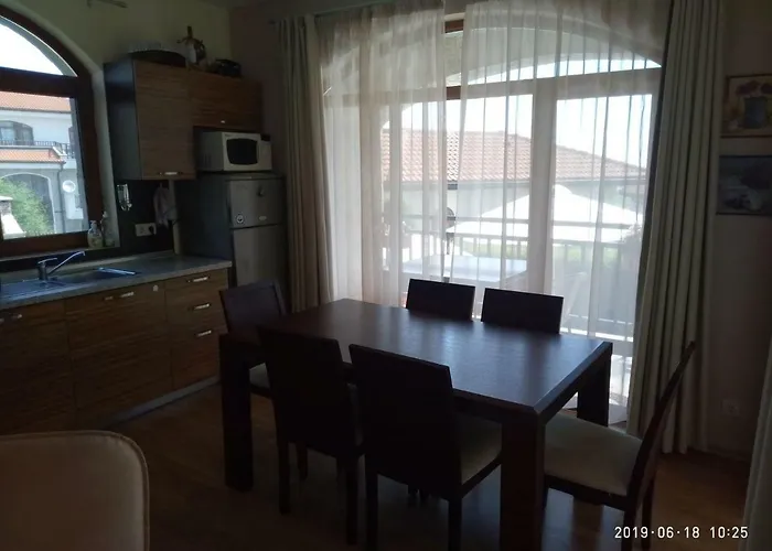 мускат 2 4* 阿赫洛伊